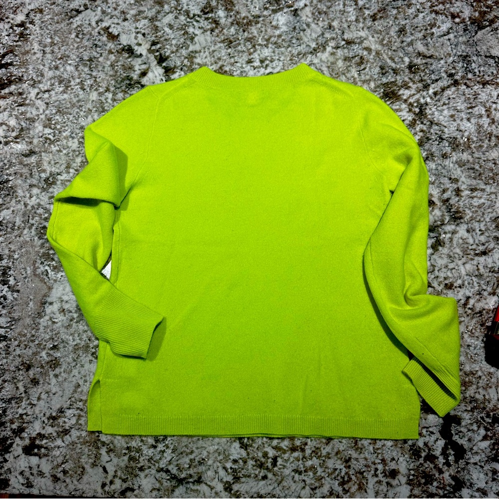 JCREW women’s 100% cashmere crew neck sweater in neon citrus - Picture 2 of 8